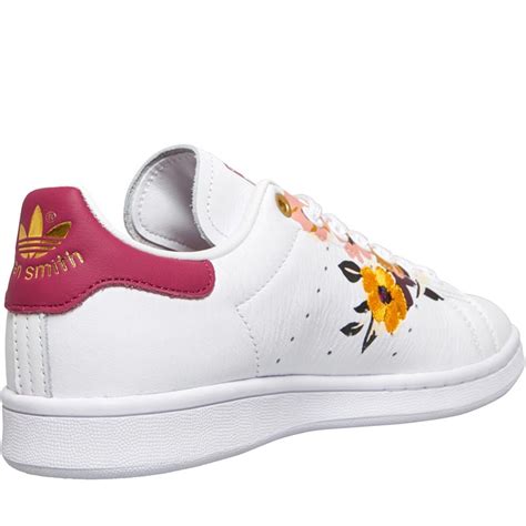 women stan smith trainers